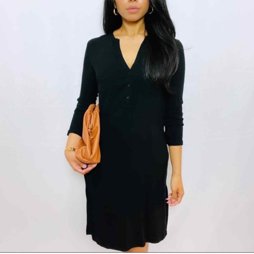 Black Comfy and Casual little black dress size small